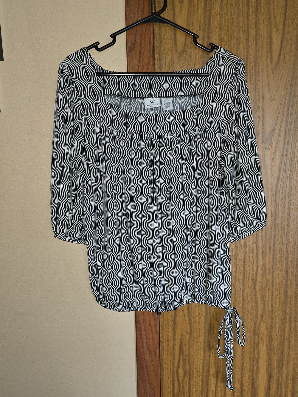Worthington Black & White Wavy-Print Peasant Top